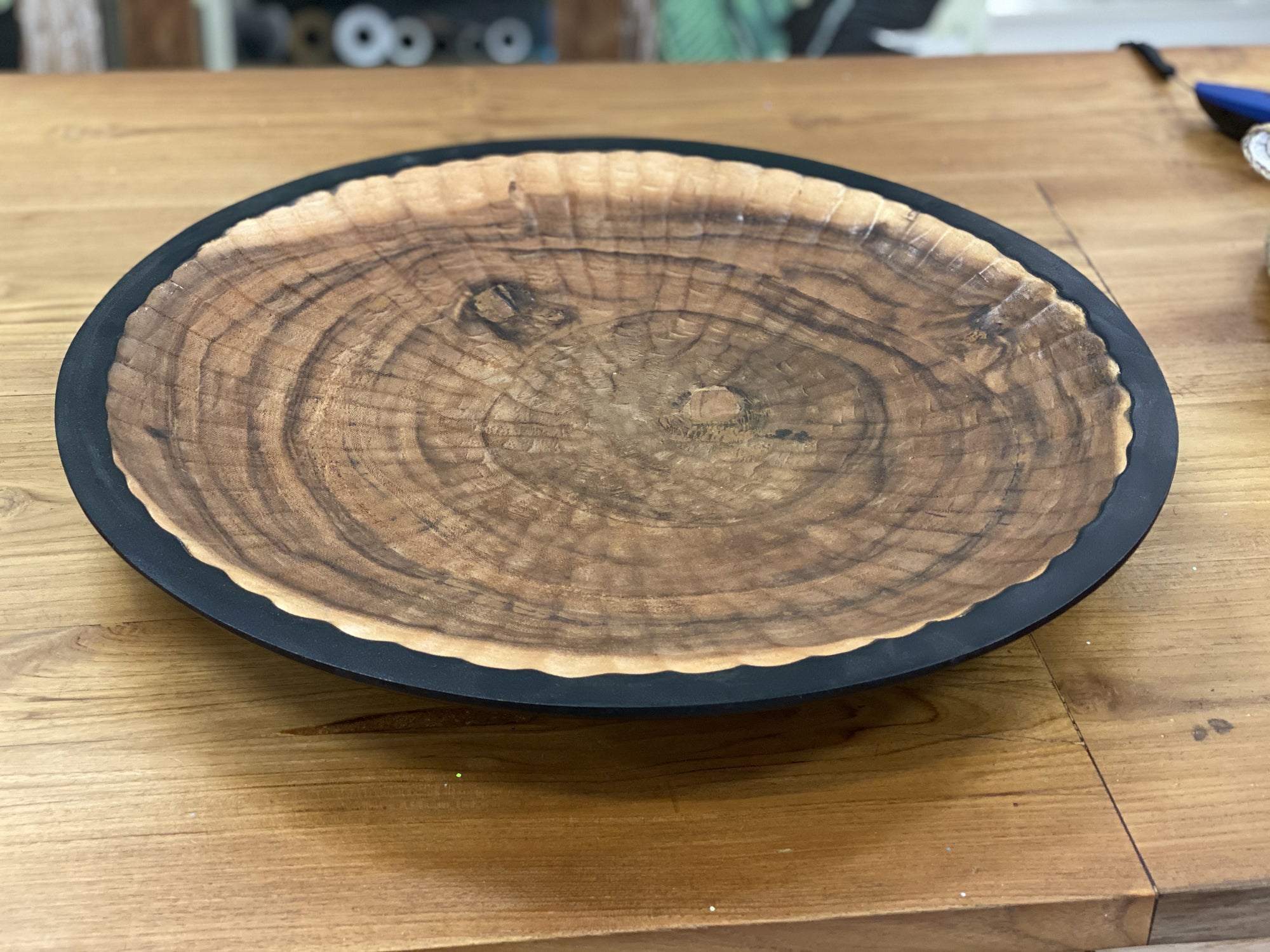 Plate Wood 50cm Teak with Black Base