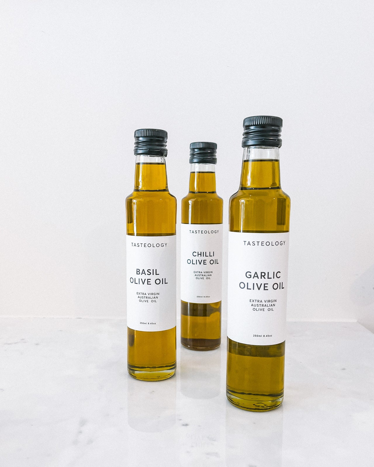 Tasteology Garlic Olive Oil