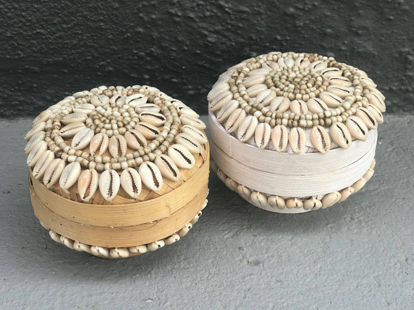 Box Beaded Round