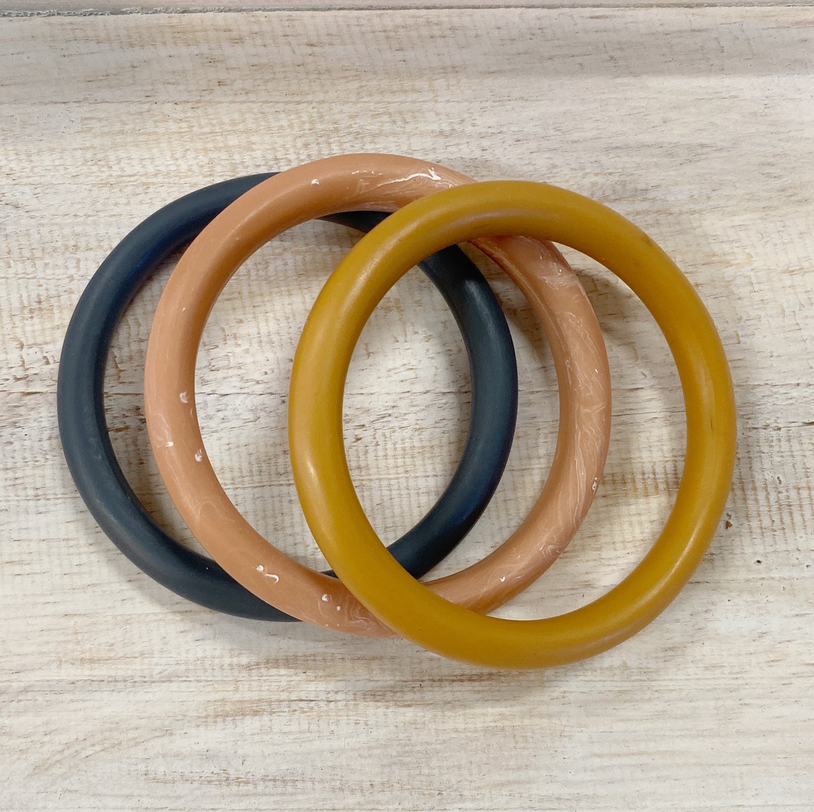 Bangle Resin