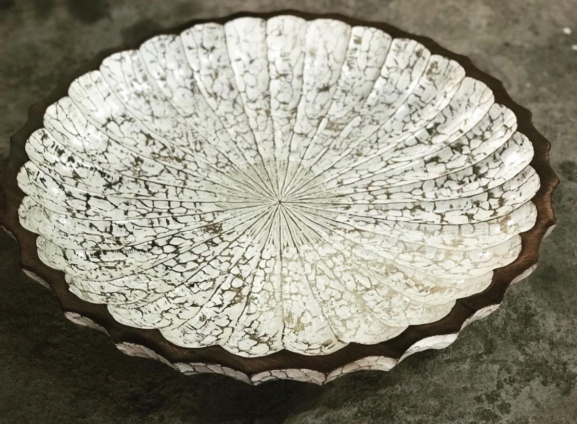 Plate Wood Coloured Scallop Edge