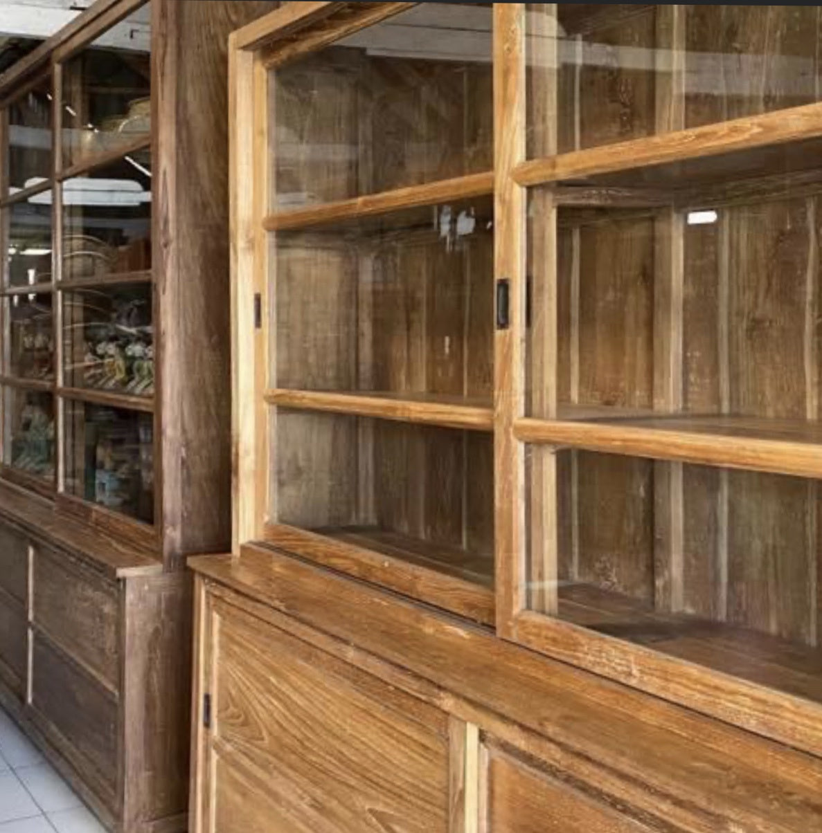 Cabinet Hutch Slider