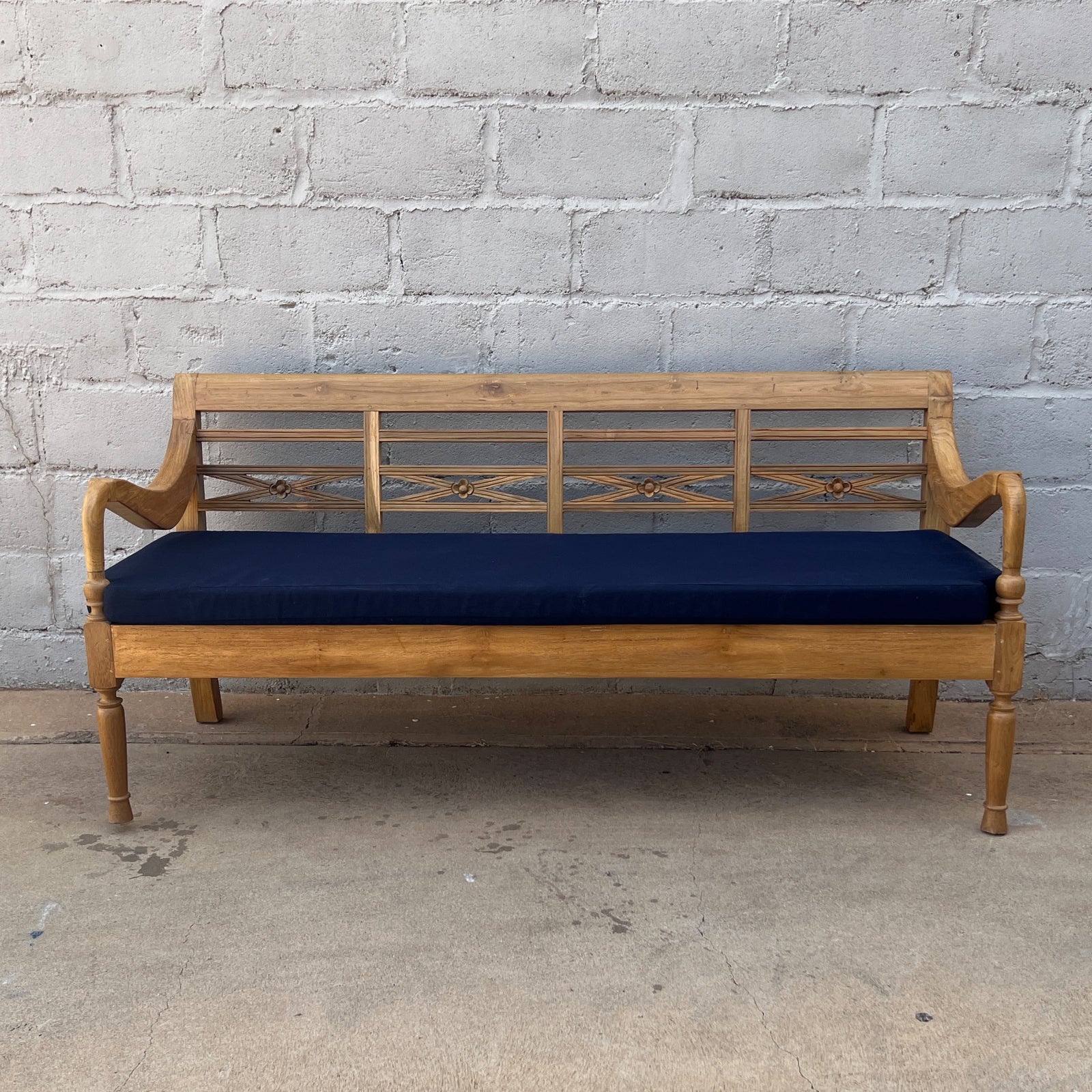 Bench Seat Antique Style