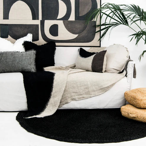 Rug Round Braided Black