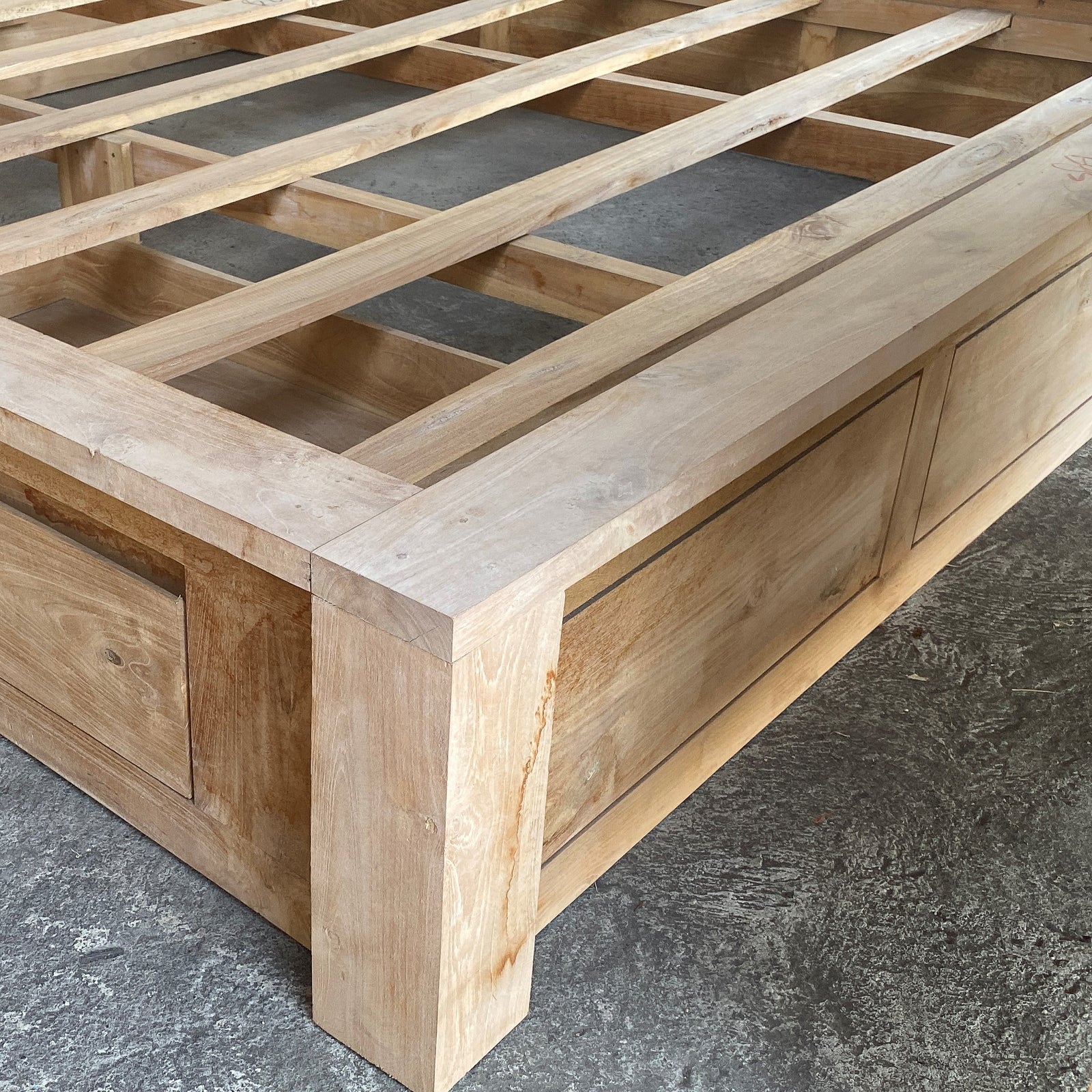 Bed Base Classic Style