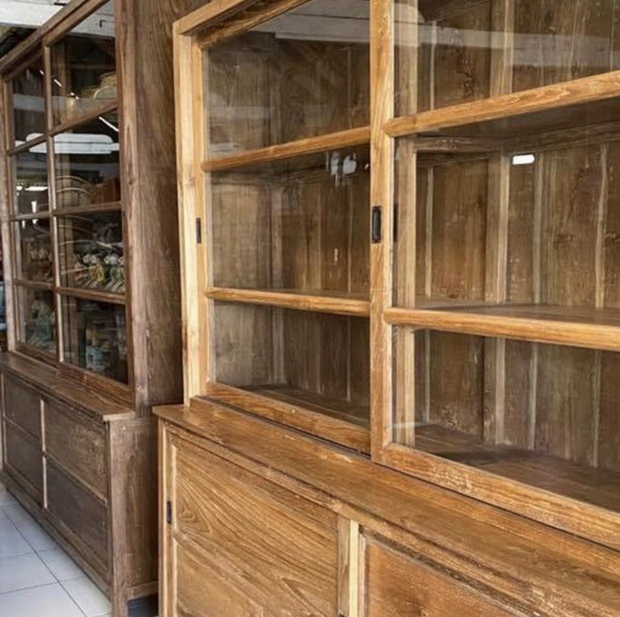Cabinet Hutch Slider Large